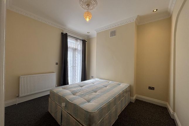Bedroom.Jpg