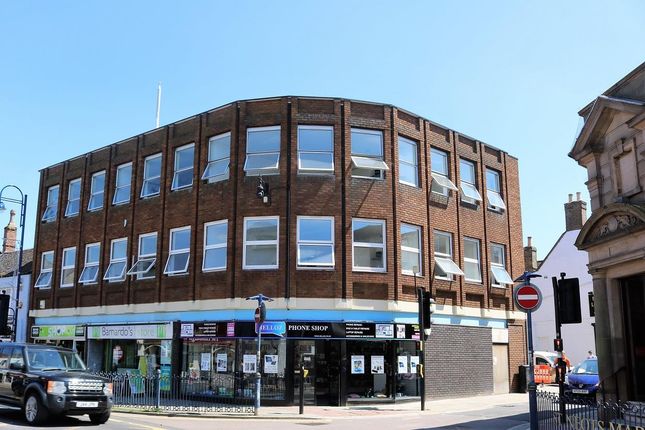 Flat 3, Pavilion Chambers, St. Neots photo 2