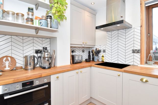 8, Gibblestone Road, Shetland photo 4