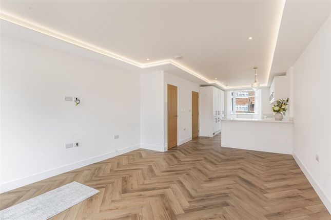 124a, Ramillies Road, Sidcup photo 2
