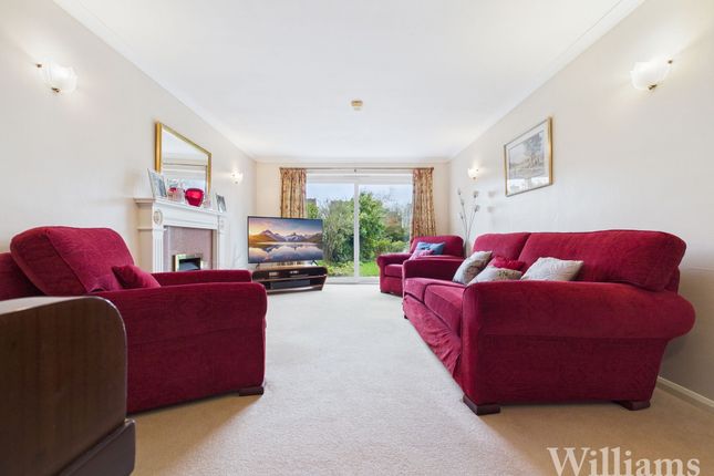 17 Leighton Road, Aylesbury photo 2