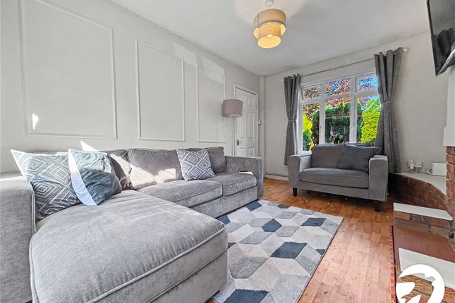 83, Eden Avenue, Kent photo 3