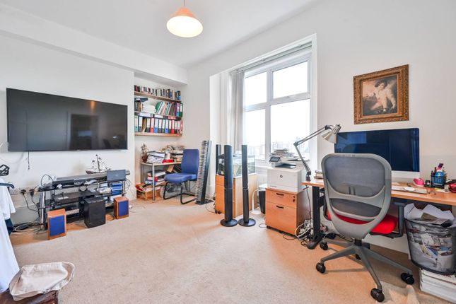 Thumbnail Flat for sale in Montacute Road, Catford, London