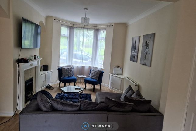 Room to rent in St. James Park Road, Northampton NN5