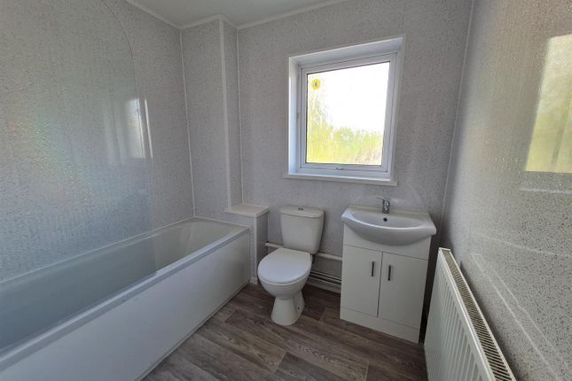 8, Mount Street, Bargoed photo 4