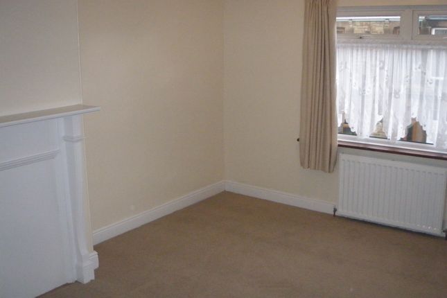 Terraced house to rent in The Avenue, Consett