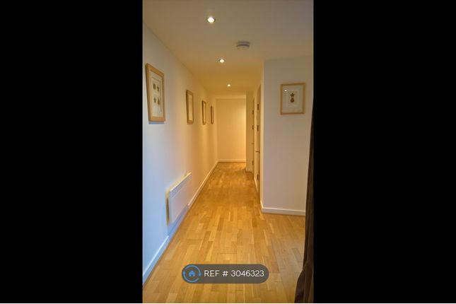 Flat, Avalon West Street, Brighton photo 4