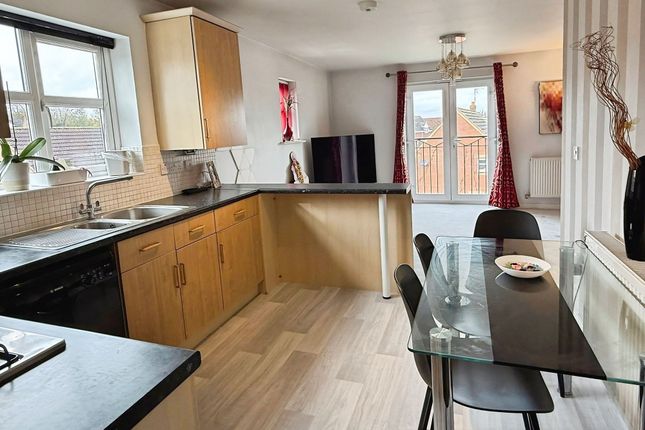 Flat 5, 24 Saxthorpe Road, Leicester photo 2