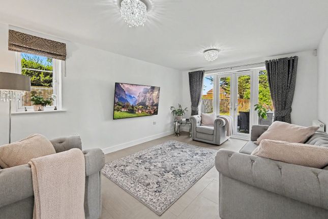 10 Goodman Close, West Haddon, Northamptonshire photo 4