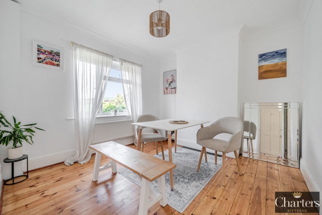 121, Bevendean Crescent, East Sussex photo 3