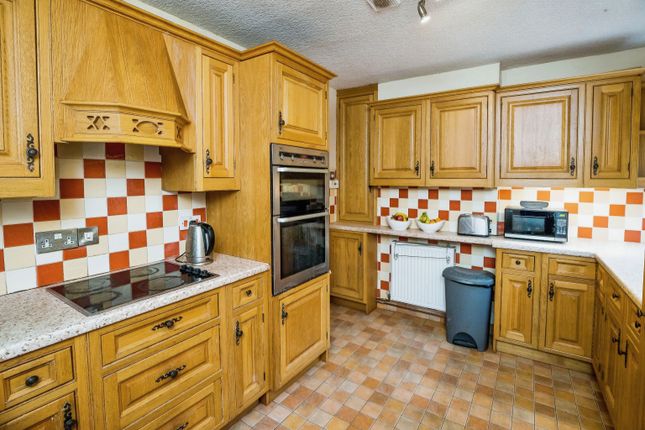 Bungalow for sale in Llynclys, Oswestry, Shropshire