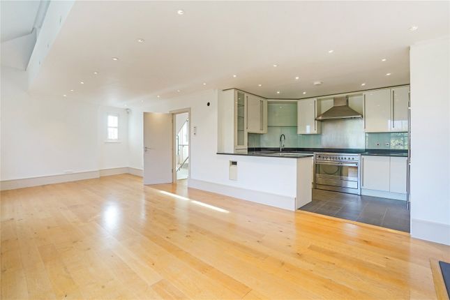 Flat 3, 12, Downside Crescent, London photo 4