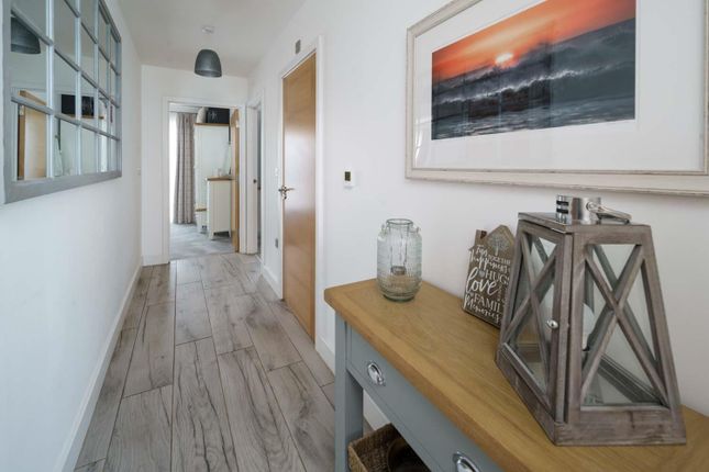 22, Royal Cliff Apartment, Second Floor, Sandown photo 4