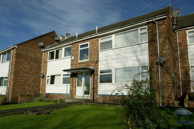 Flat to rent in Falkland Court, Moortown, Leeds