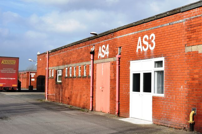 Office to let in Blackburn Road, Clayton Le Moors, Accrington