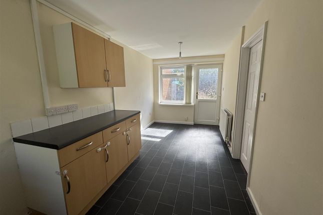 117, Larch Walk, Birmingham photo 2