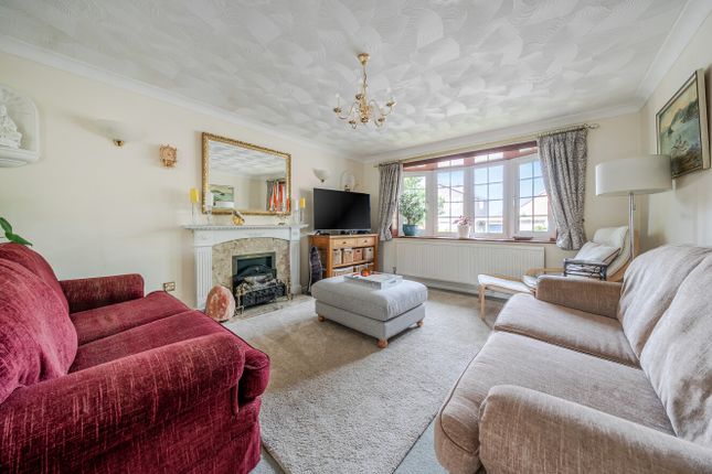 9, Barton Close, Romsey photo 2