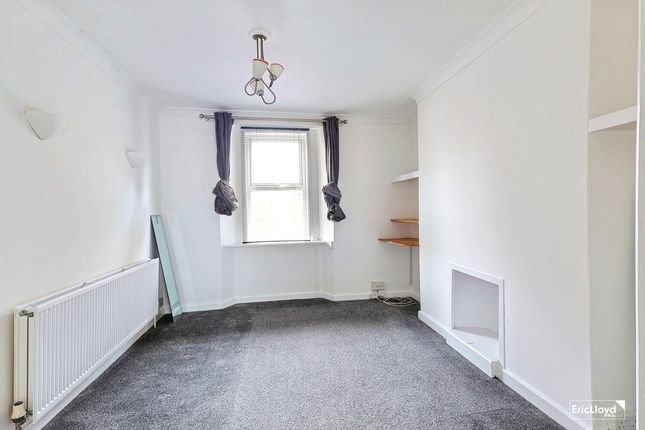 2, Hill Park Terrace, Paignton photo 4