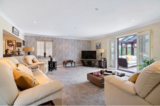 00, Grange Park, Leicester photo 2