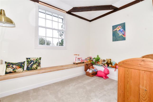 Maisonette for sale in Tonbridge Road, East Peckham, Tonbridge, Kent