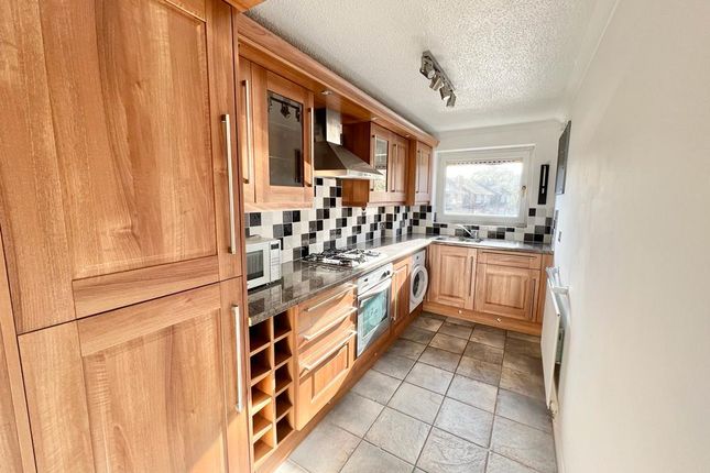 84, Henley Drive, Camberley photo 3