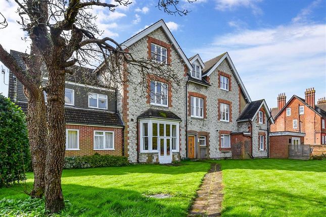 Thumbnail Flat for sale in Somers Road, Reigate, Surrey