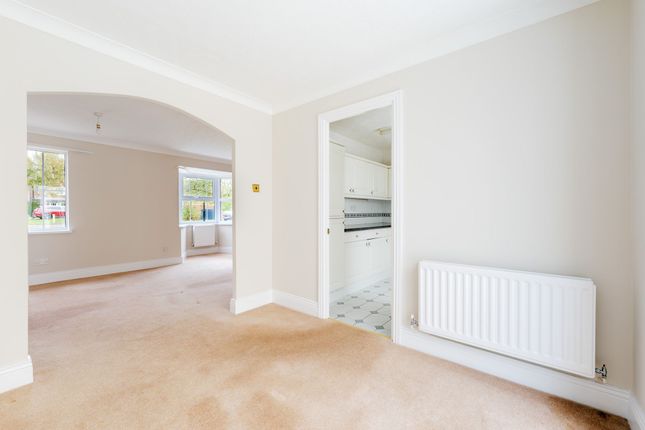37 Clousden Grange, Newcastle Upon Tyne photo 4