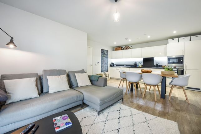 Living Room  (Main)