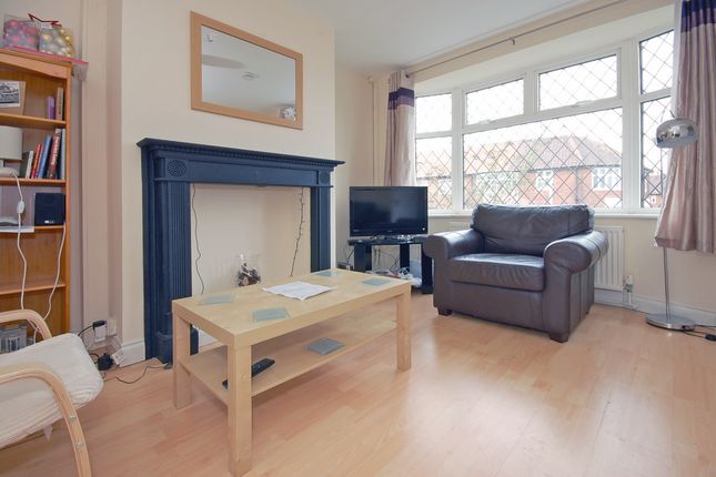 Room to rent in Holly Bank Road, York