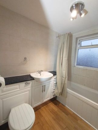 Semi-detached house to rent in Longhill Road, Catford
