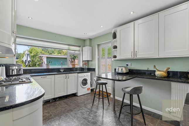 Half Tree Hollow, West Malling photo 3