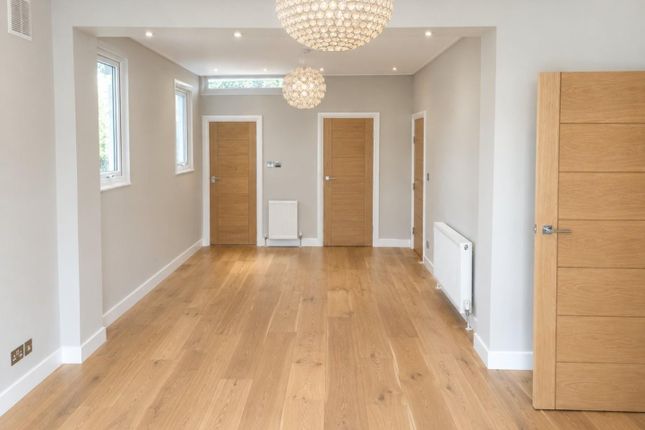 10, Wiverton Road, London photo 2