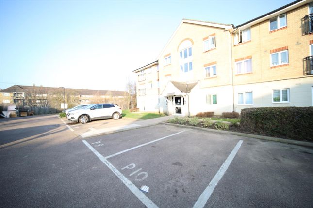 2-bed flat on Flat 12, 80, Tysoe Avenue, Enfield, £290,000