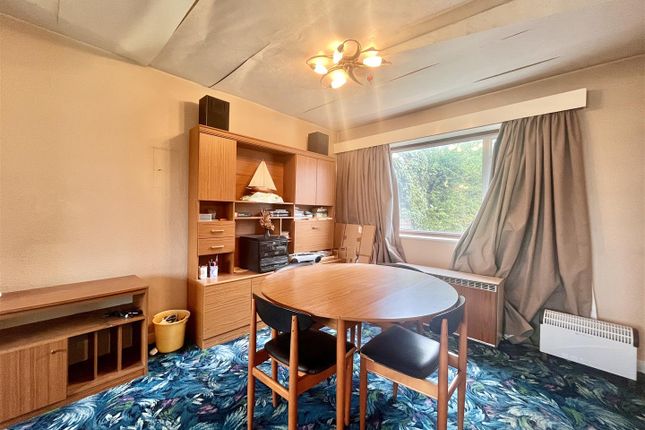 8, Gainford Drive, Leeds photo 4