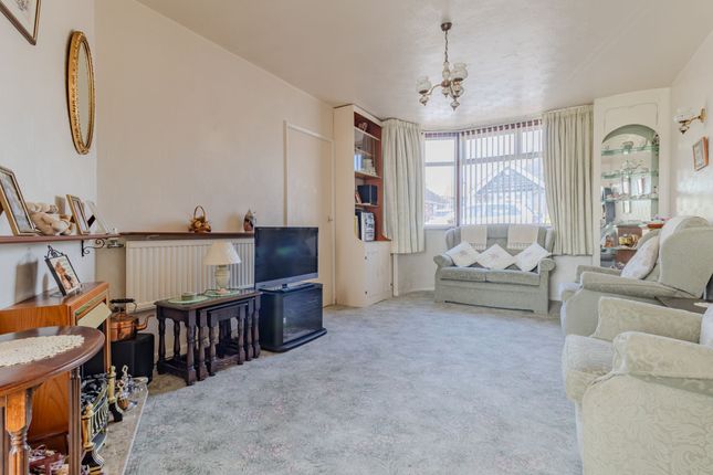 24 Armson Avenue, Leicester photo 2
