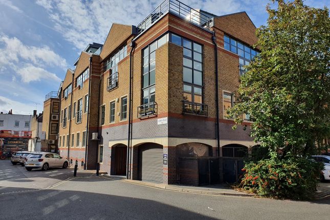 Office to let in Voest-Alpine House, Albion Place, London