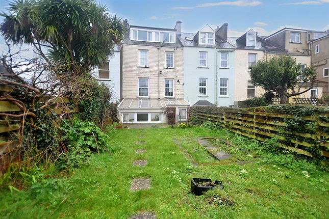 Town house for sale in Picton Road, Tenby