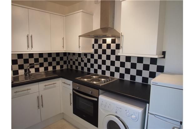 Thumbnail Flat to rent in Abbeydale Mount, Leeds