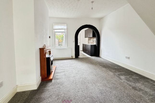 25, Upper Kenyon Street, Doncaster photo 3
