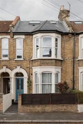 Millais Road, E11