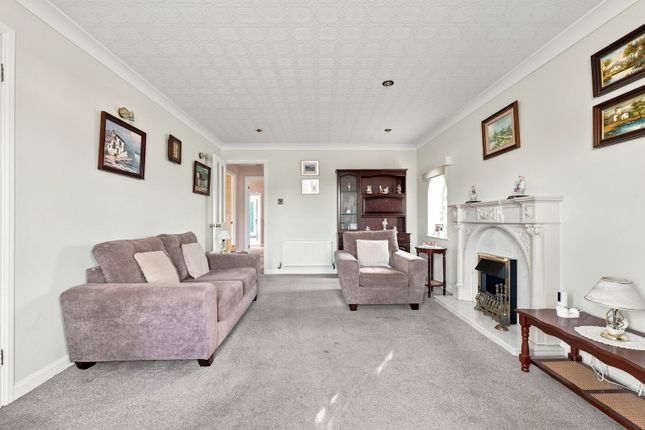 20, Littlehey Close, Rotherham photo 4
