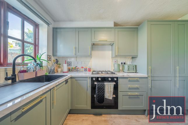 86, Hither Farm Road, London photo 2