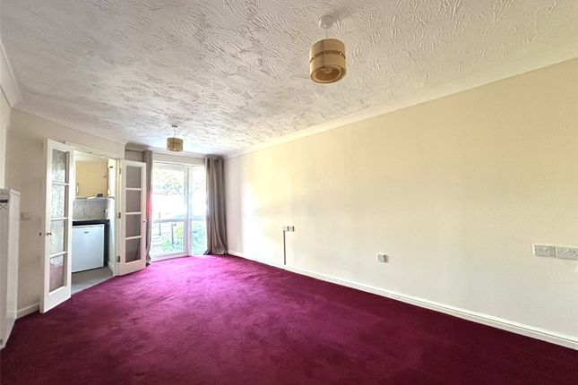 1 Victoria Court,, Victoria Avenue, Somerset photo 4