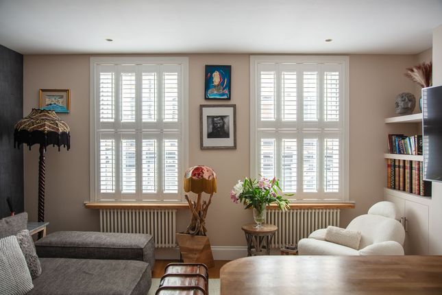 Flat 2, Tramway House, London photo 4