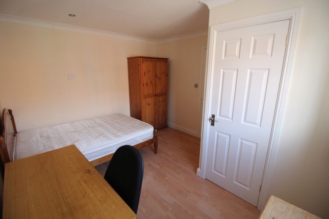 Find 5 Bedroom Houses To Rent In Portsmouth Zoopla