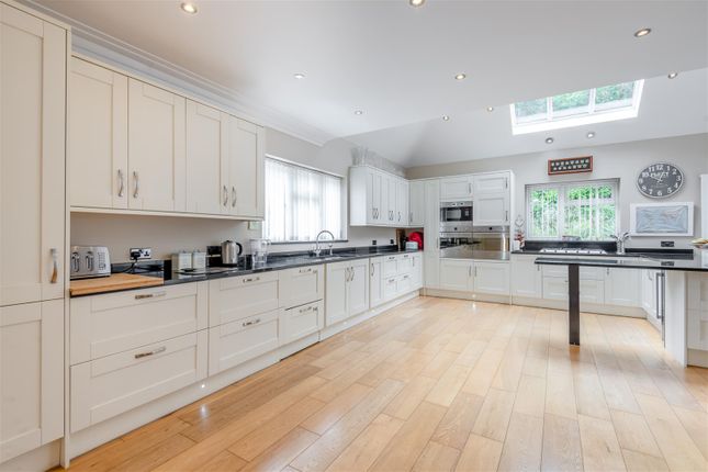 8650538-Interior20.Jpg