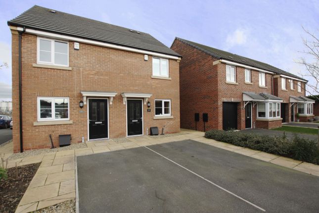 2-bed semi-detached on Hardwicke Close, York, £270,000