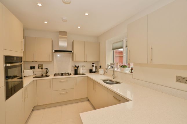 6, Hay Meadow, Maidstone photo 3