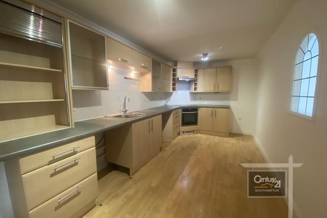 173 Channon Court, The Dell, SOUTHAMPTON photo 3