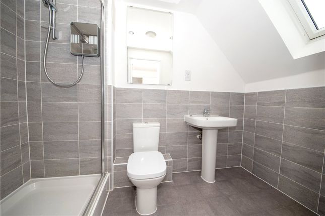 Terraced house for sale in Fullbrook Avenue, Spencers Wood, Reading